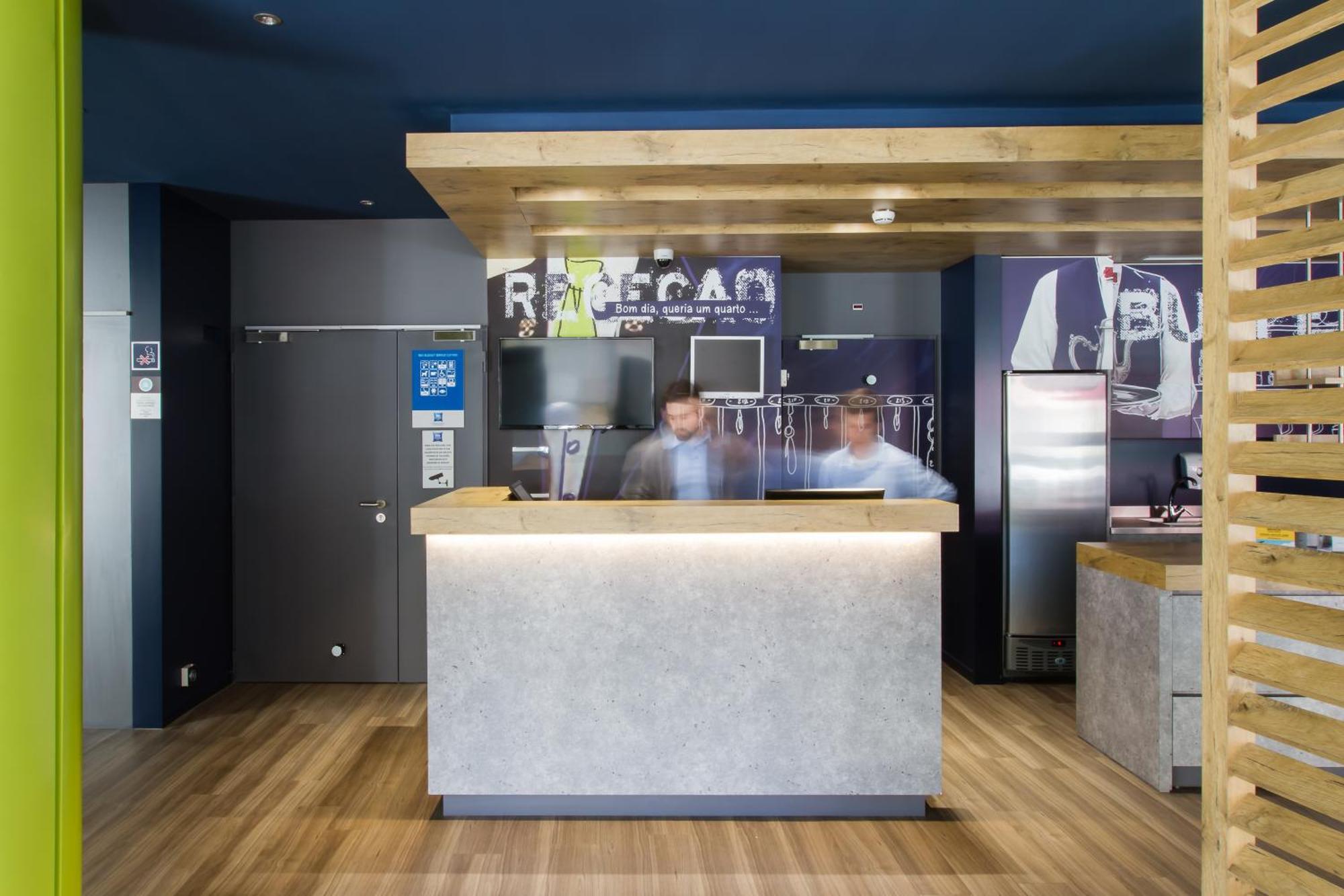 Ibis Budget Braga Centro Buitenkant foto