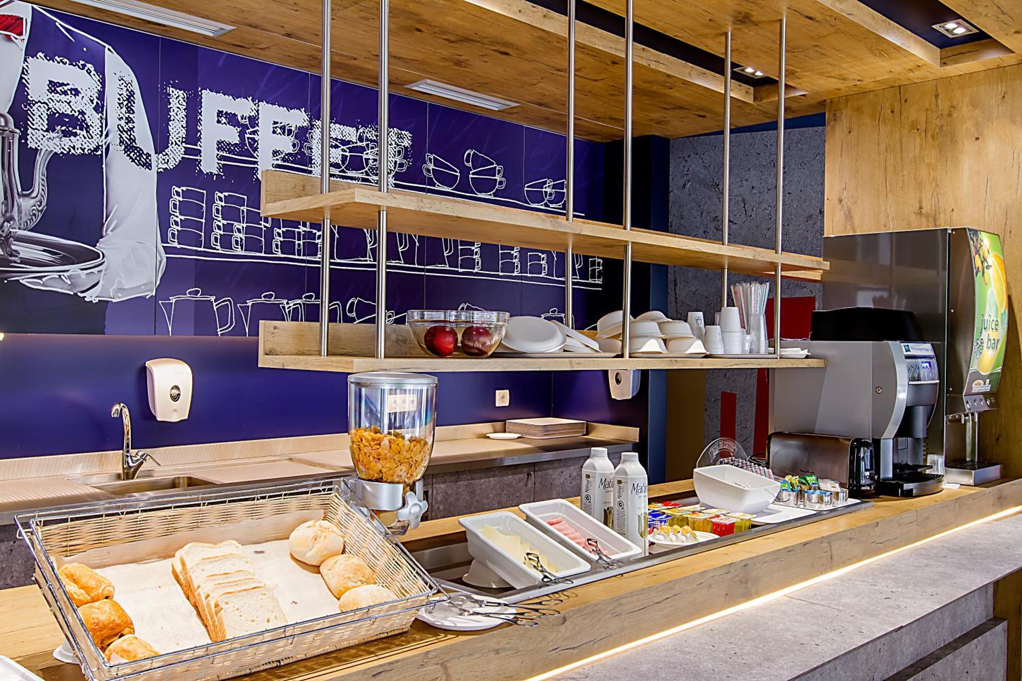 Ibis Budget Braga Centro Buitenkant foto